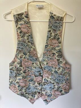 Floral Tapestry Vest in Cream, Pink & Blue